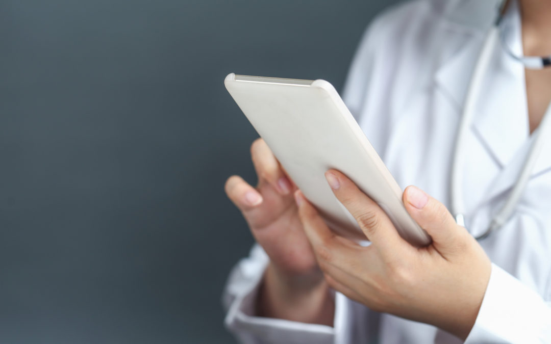 Powiadomienia sms i e-mail – bądź w stałym kontakcie z pacjentami